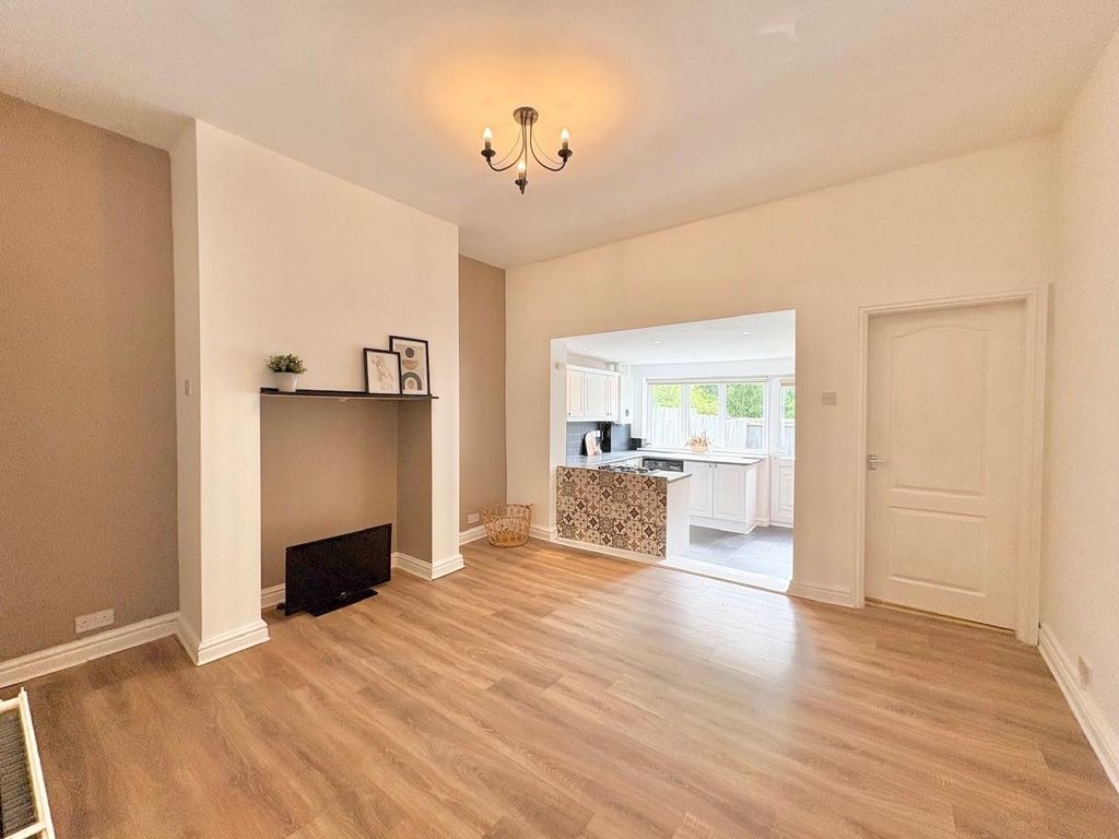 Property photo 3 of 14 Dining.Jpg