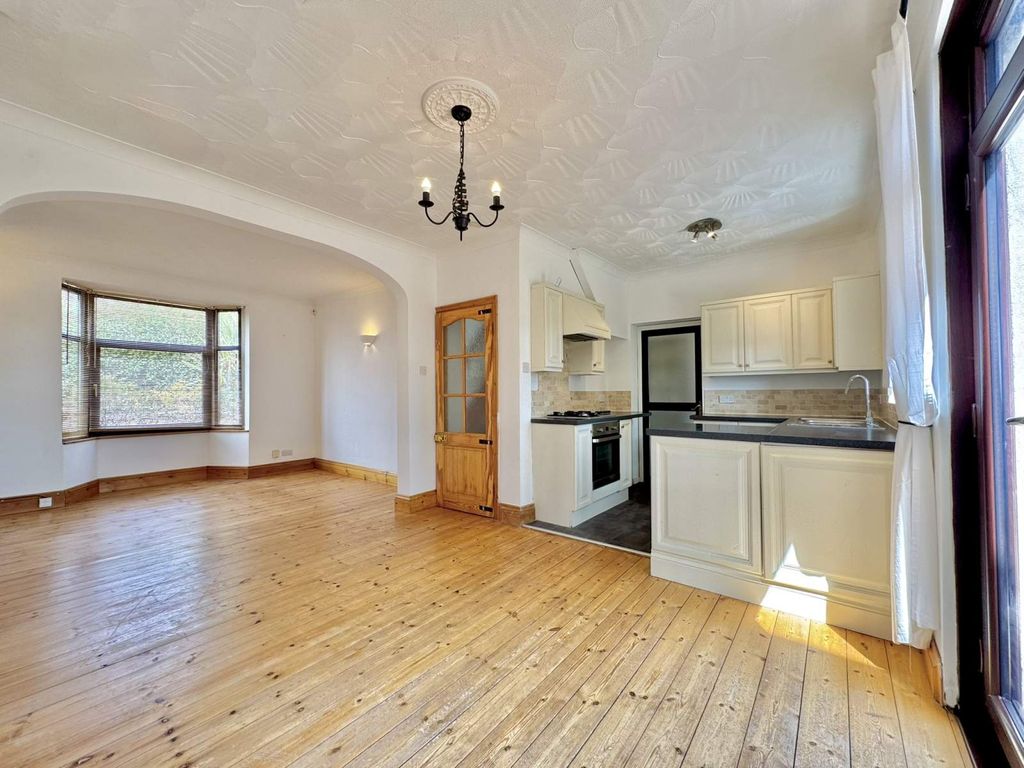 Property photo 3 of 17 Not Specified