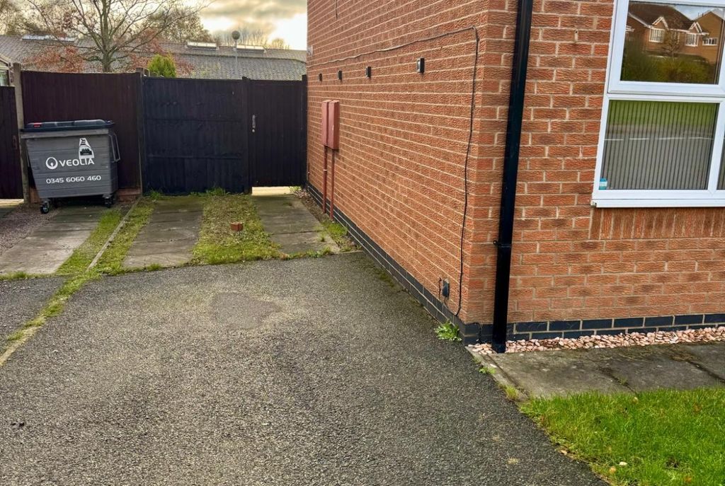 Property photo 3 of 12