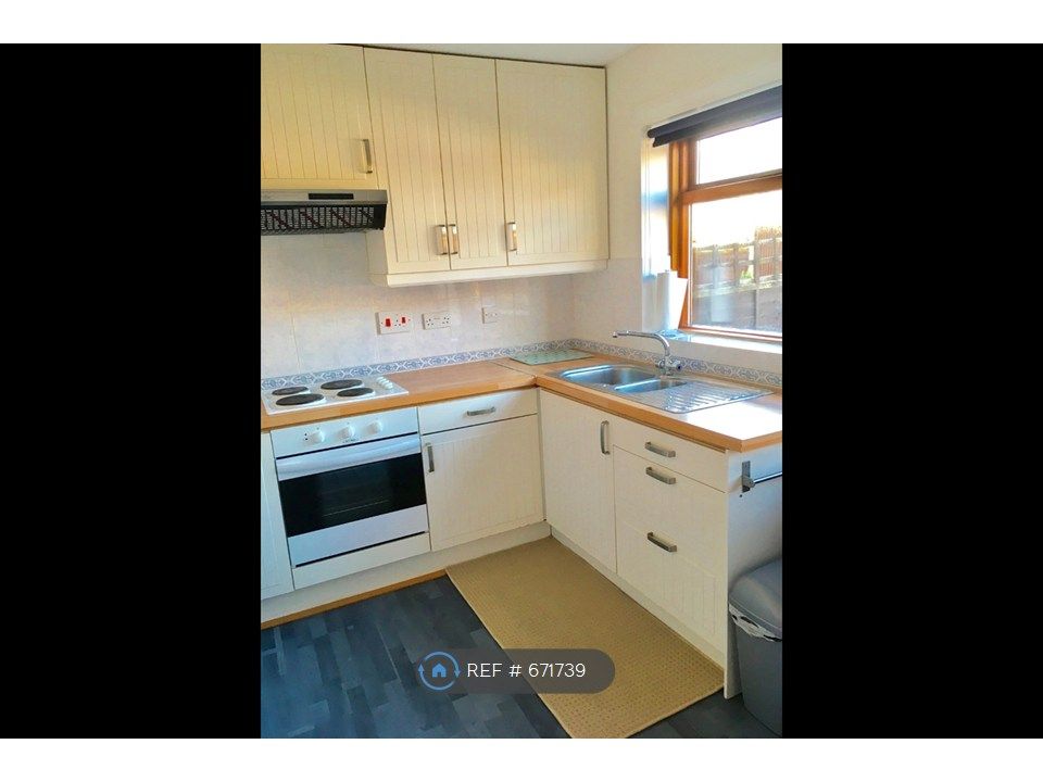 Property photo 2 of 13 Kitchen