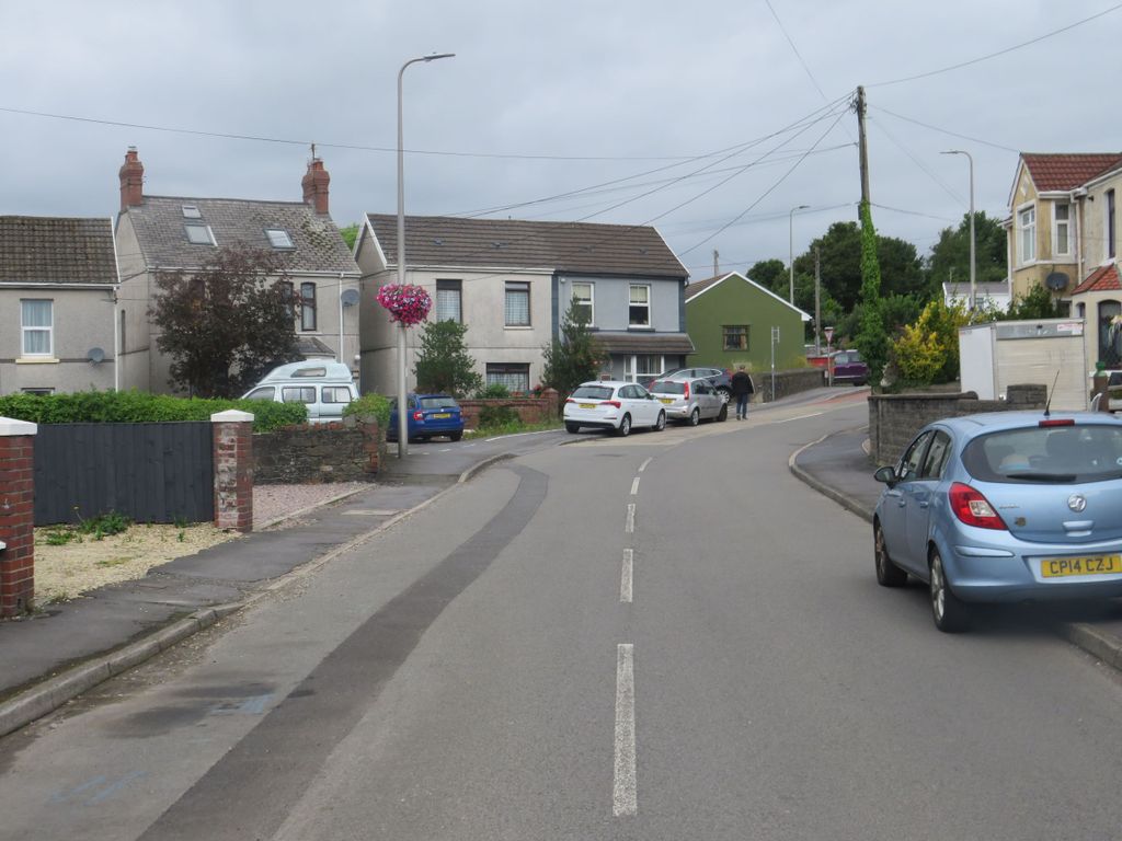 Property photo 3 of 64