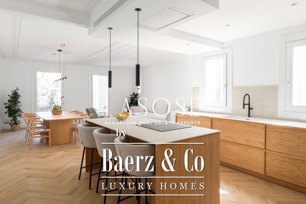 Property photo 2 of 37