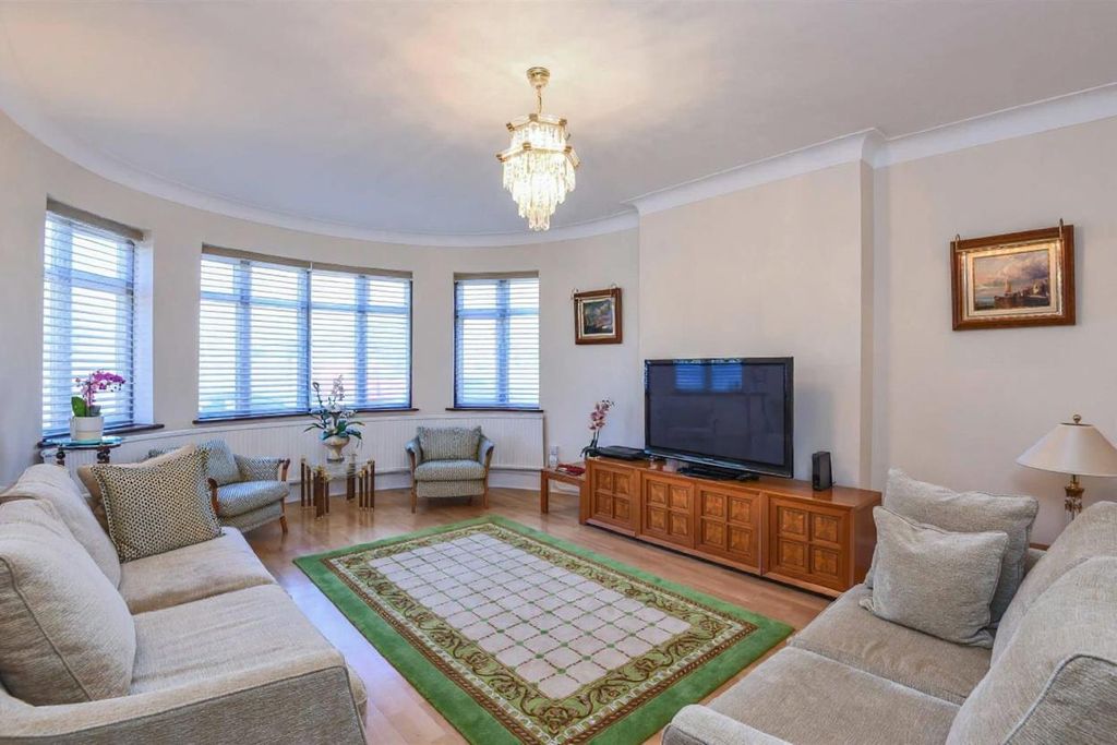 Property photo 2 of 11 15063929 (6).Jpg