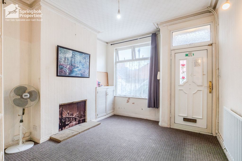 Property photo 2 of 18 Image 1