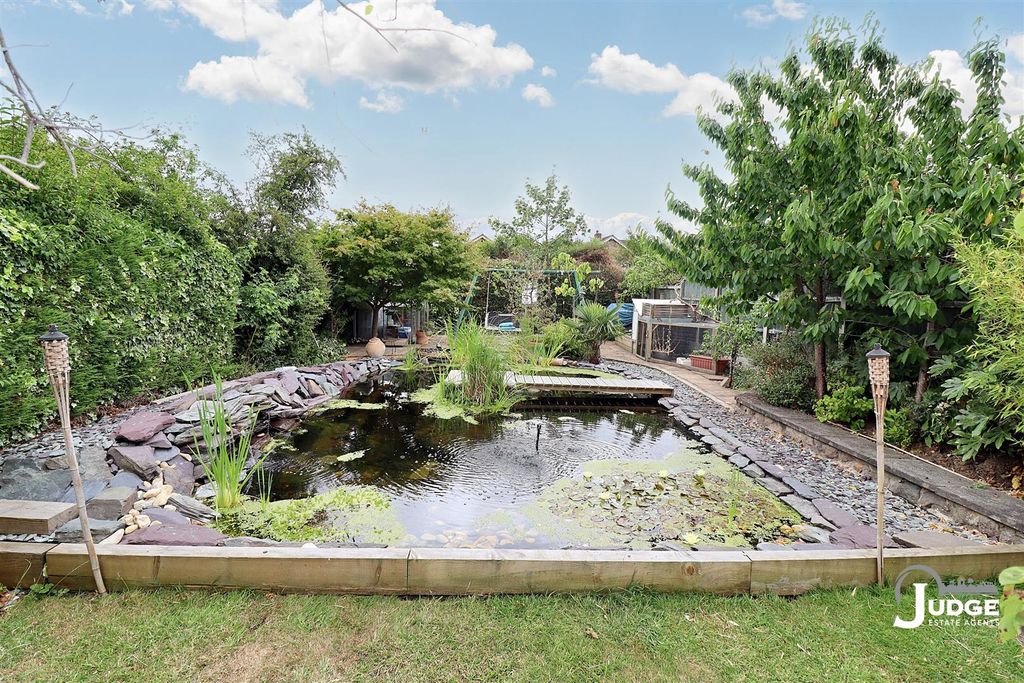 Property photo 3 of 41 Img_4976.Jpg