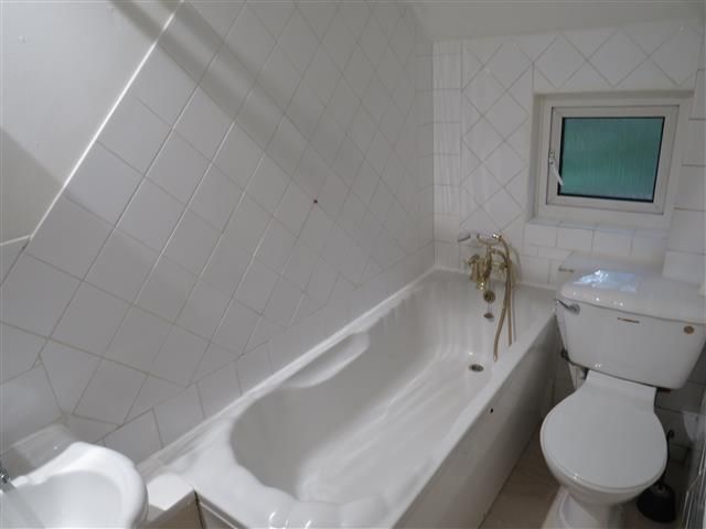 Property photo 3 of 6 Bathroom