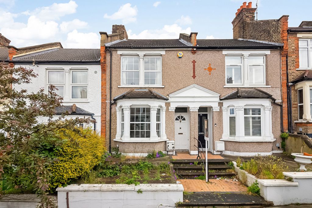 Property photo 1 of 16