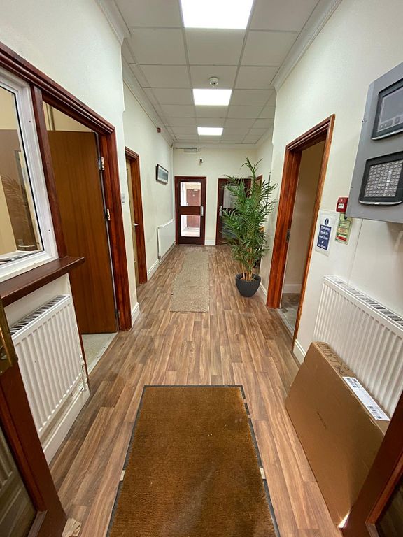 Property photo 2 of 34