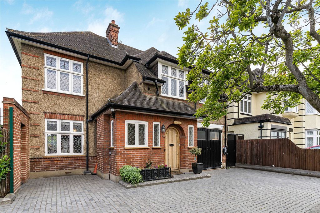 Property photo 1 of 27 External