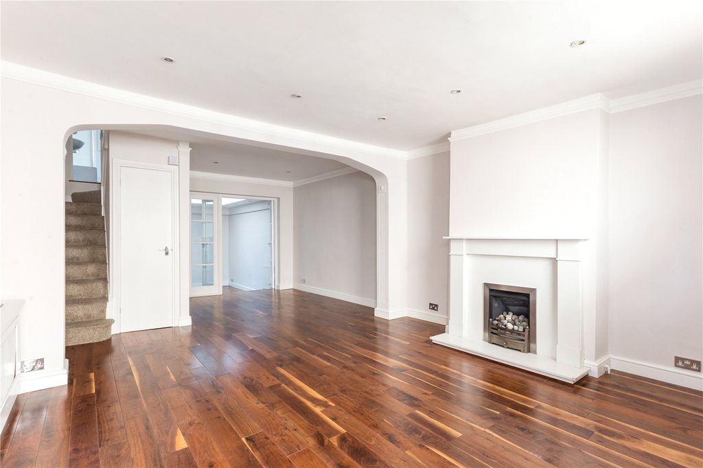 Property photo 2 of 12 Picture No. 02