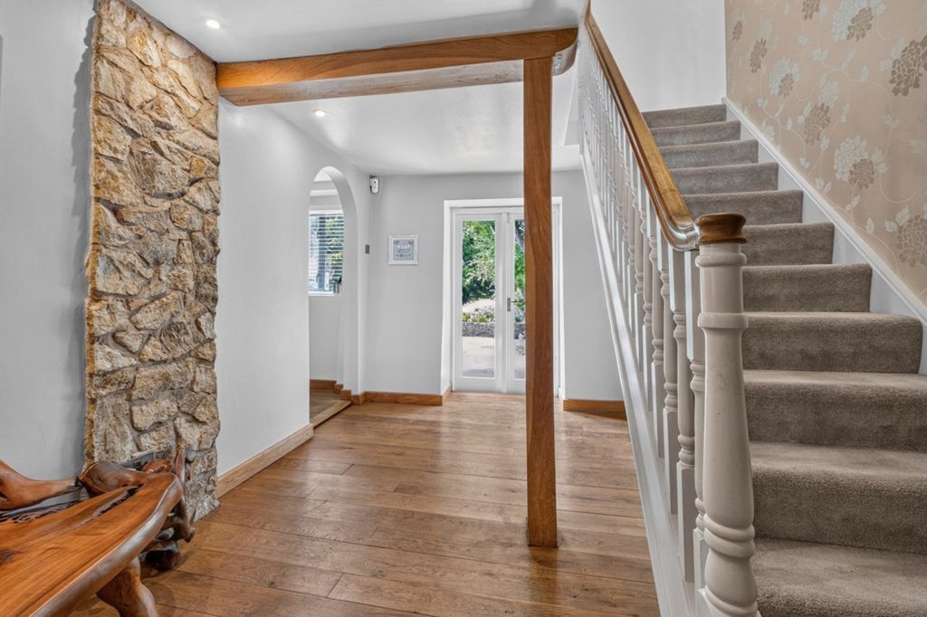 Property photo 2 of 48