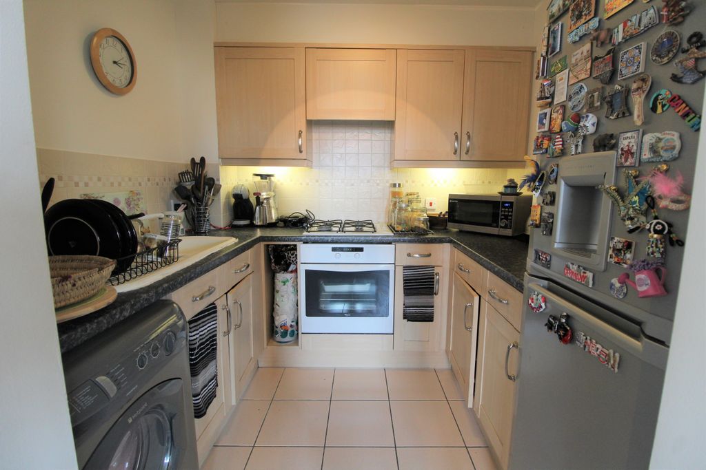 Property photo 3 of 7