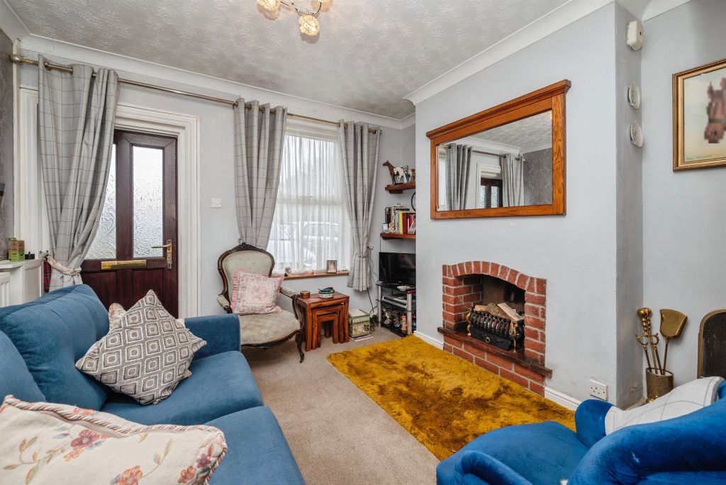 Property photo 2 of 14