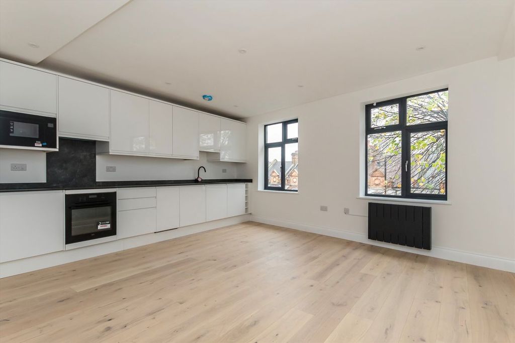 Property photo 2 of 4