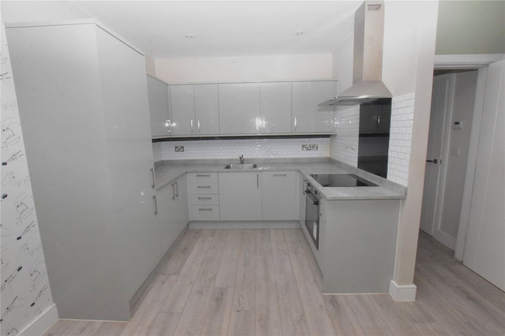 Property photo 2 of 11 Picture No. 02