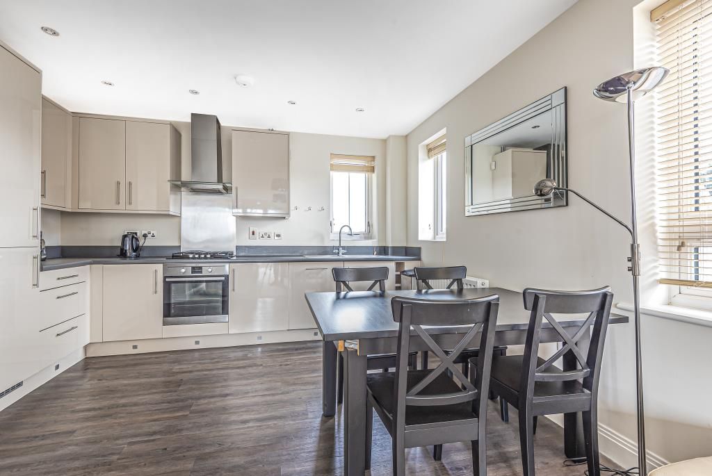 Property photo 2 of 10 Kitchen