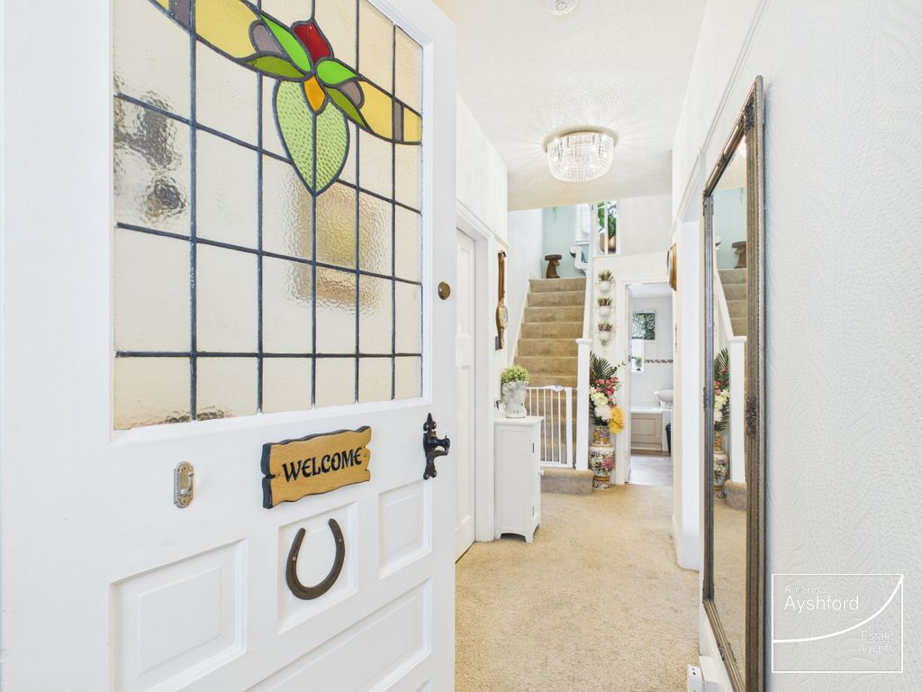 Property photo 2 of 29