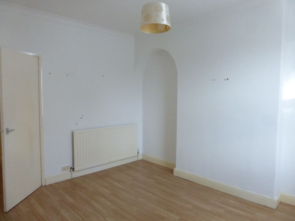 Property photo 3 of 7 Bedroom 1