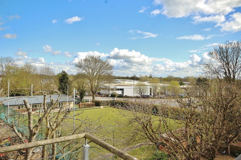 Additional image 14 of 2 bed flat for saleFernleigh, Witney OX28