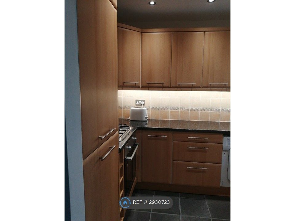 Property photo 2 of 28 Kitchen