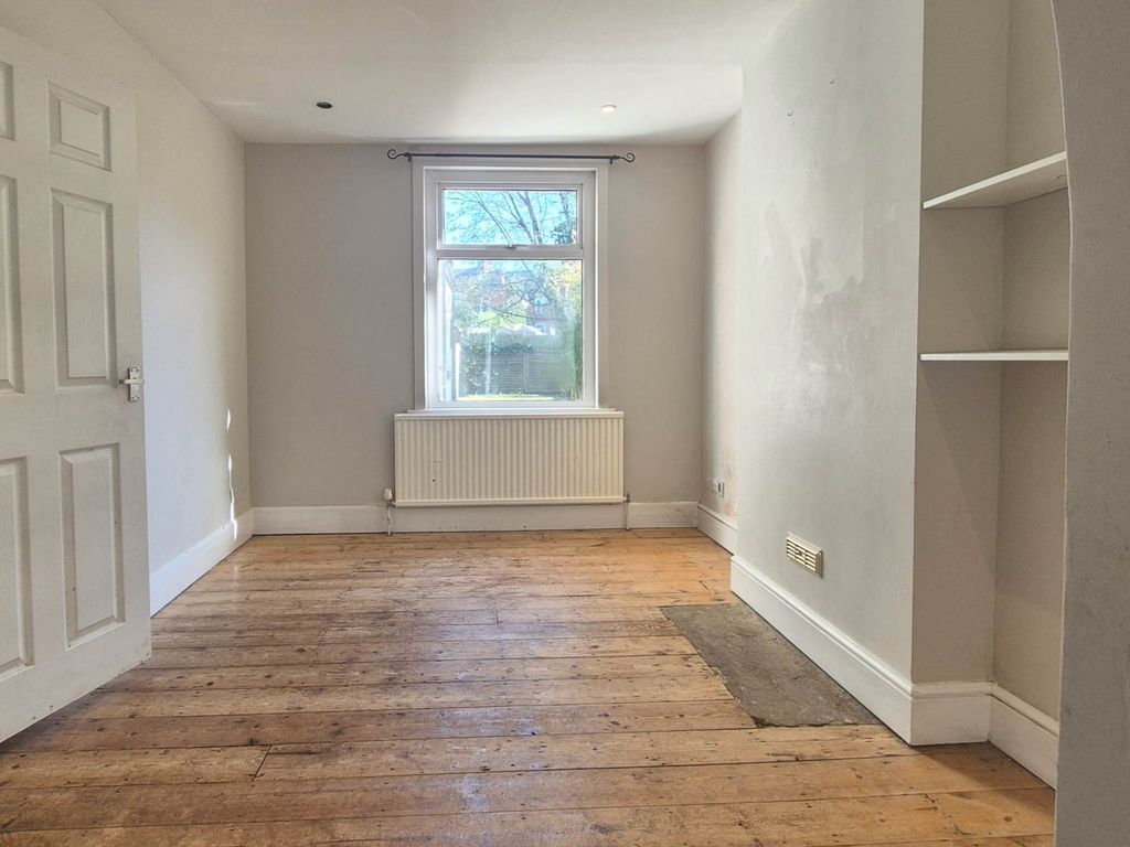 Property photo 3 of 22