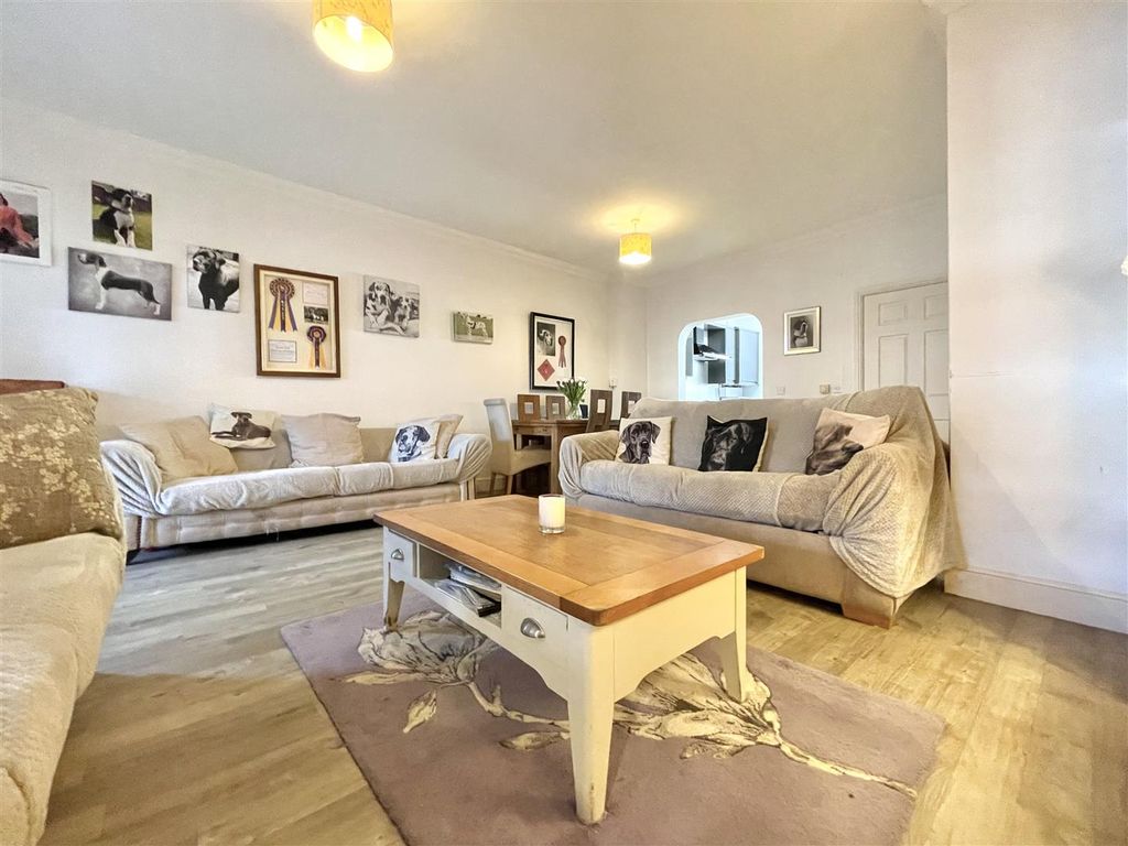 Property photo 3 of 13 Img_6205.Jpeg