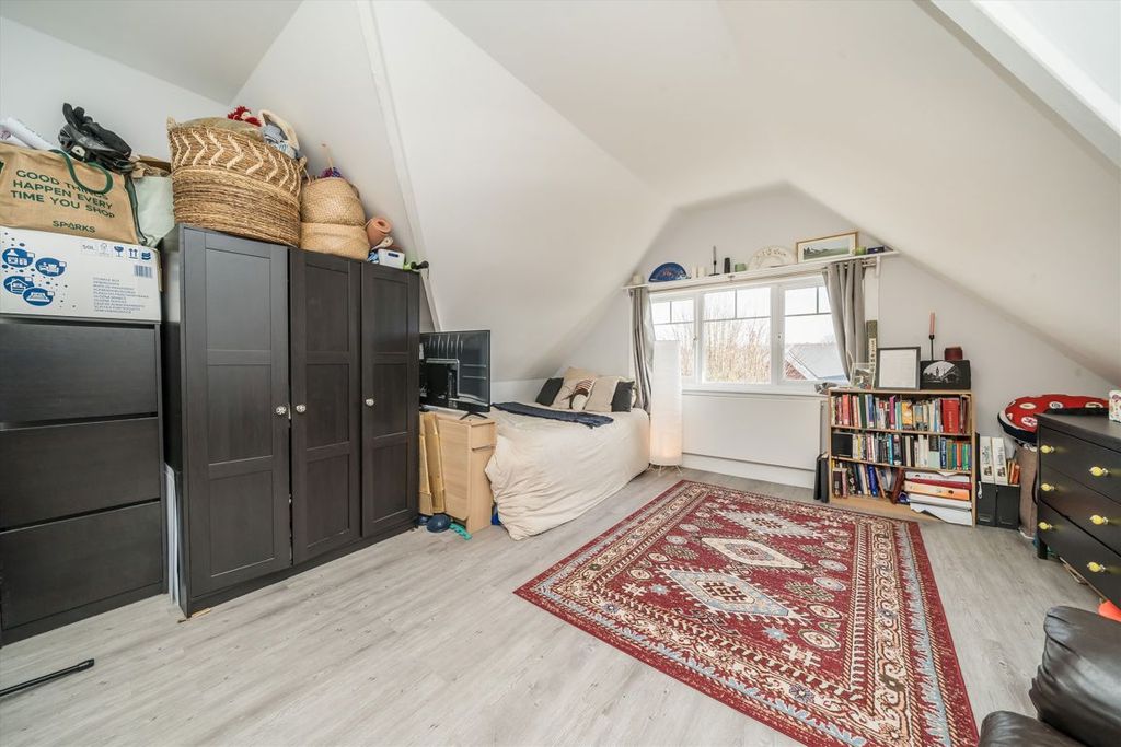 Property photo 2 of 4