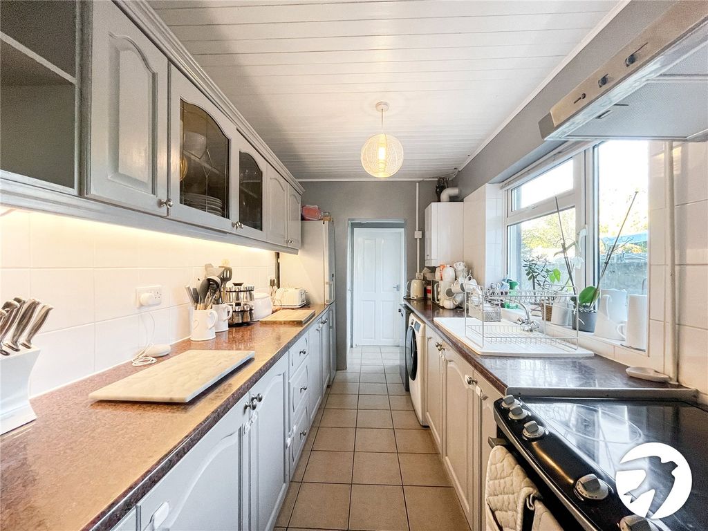 Property photo 2 of 17 Picture No. 08