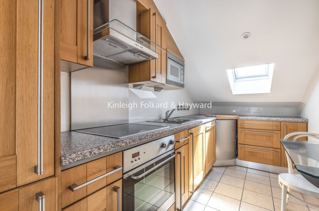 Property photo 2 of 6 F9E652B8-086E-494F-9