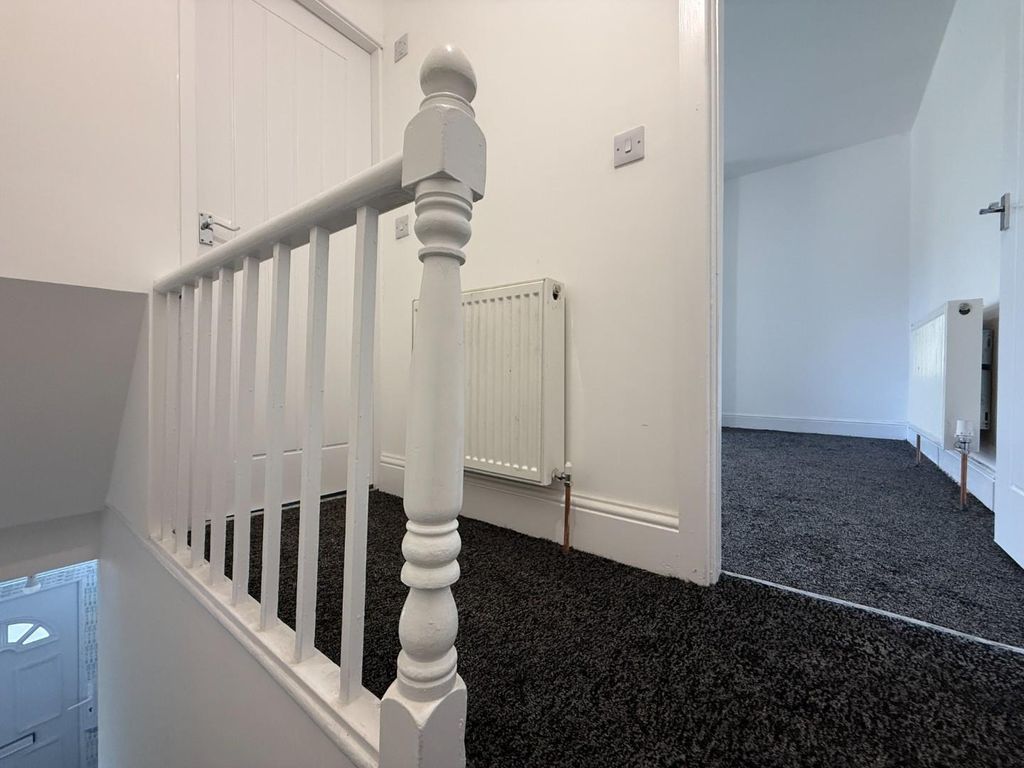 Additional image 7 of 1 bed terraced house for saleHuddersfield Road, Heckmondwike WF16