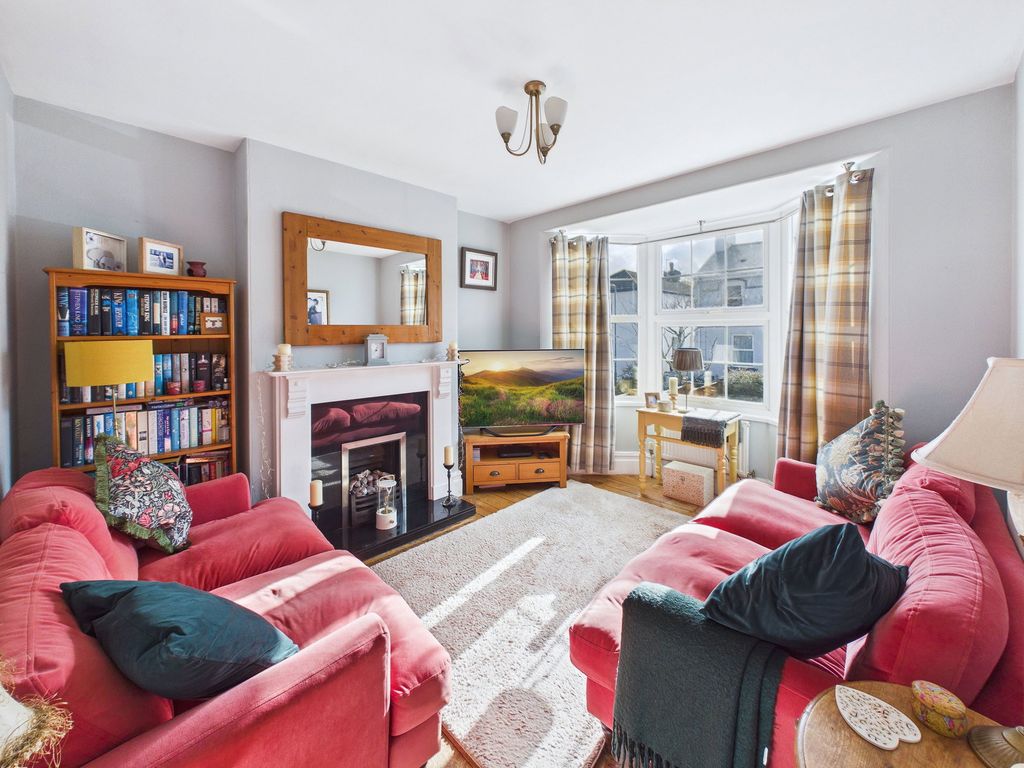 Property photo 2 of 22