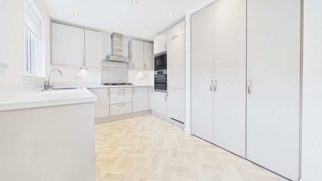 Additional image 10 of 6 bed detached house for saleLimetree Lane, Bishopton PA7