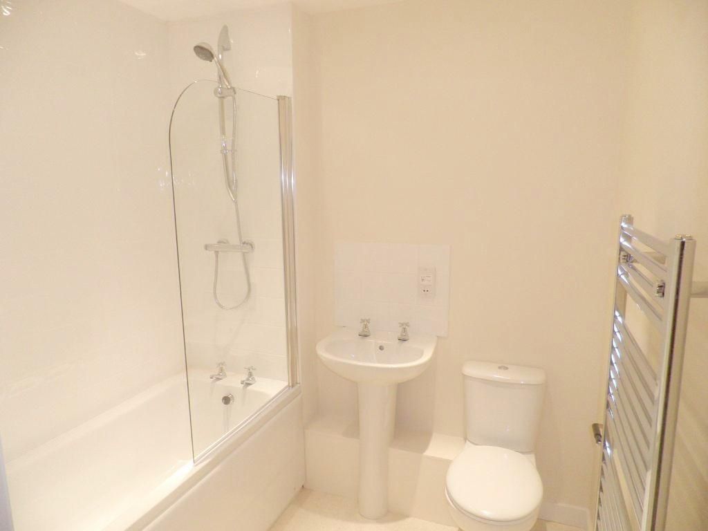 Property photo 3 of 4 Bathroom