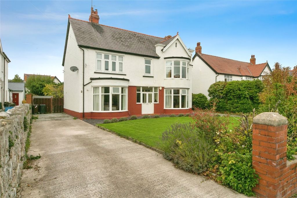 Property photo 1 of 16 Picture No. 32