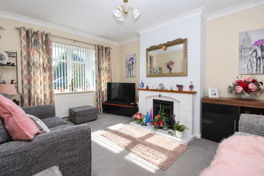 Property photo 3 of 15 825647Aa-Becb-47B8-9693-41d894716B07.Png