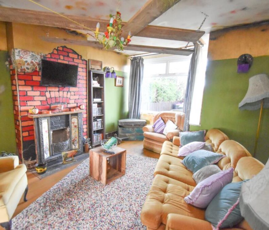 Property photo 2 of 13