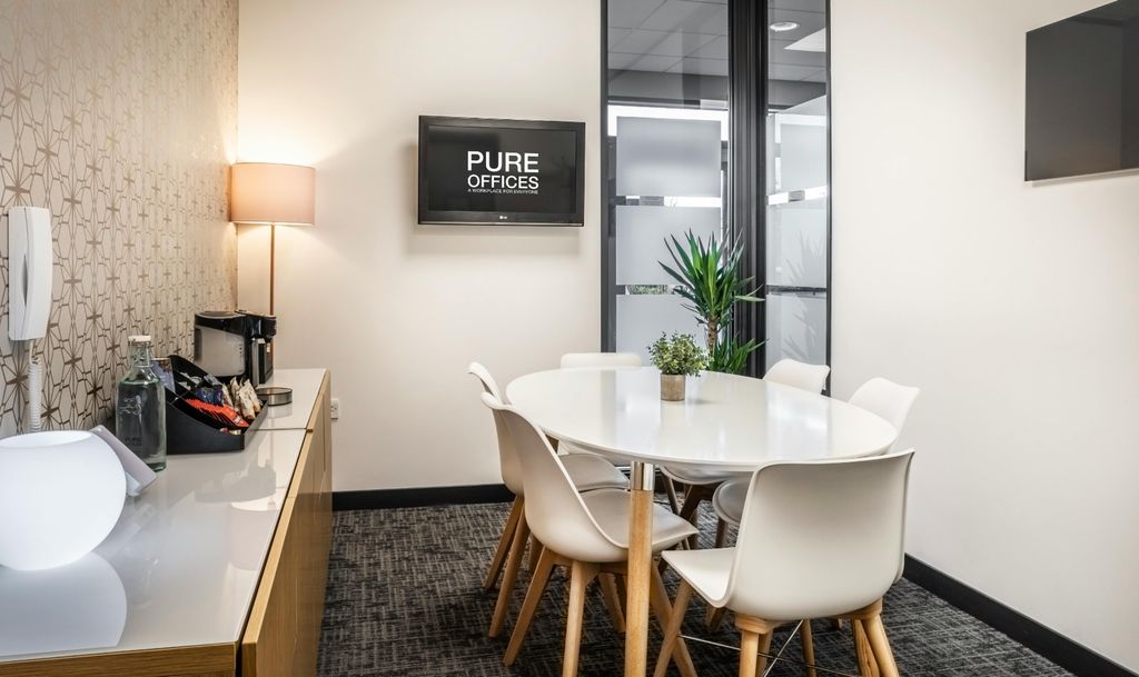 Property photo 1 of 7 Aylesbury004 1.Jpg