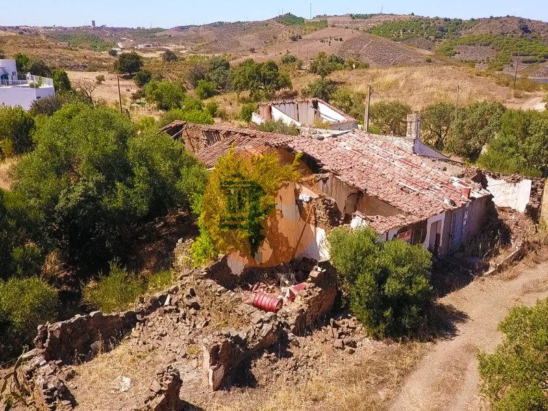 Property photo 1 of 52