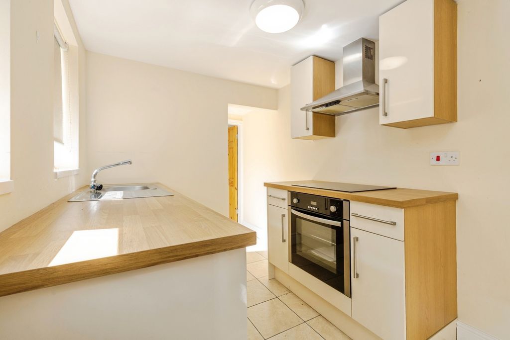 Property photo 2 of 17 Pbox-Img.Jpg
