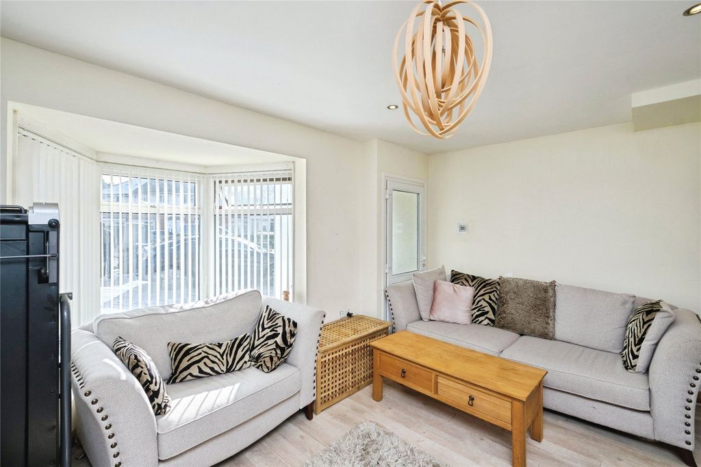 Property photo 2 of 18 Picture No. 22