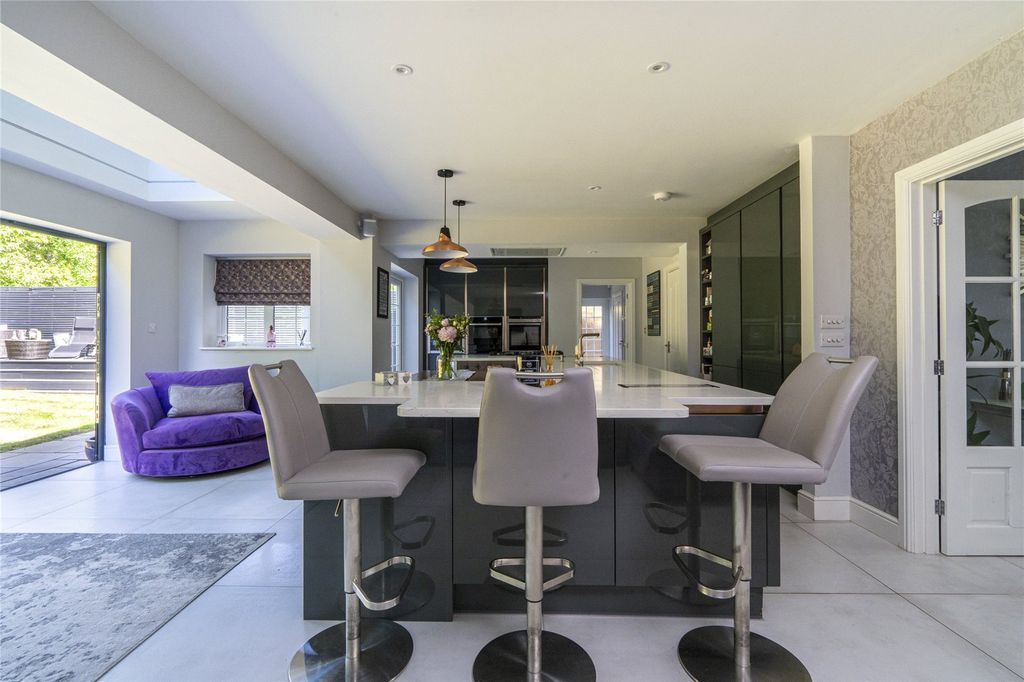 Property photo 2 of 23 Kitchen/Dining