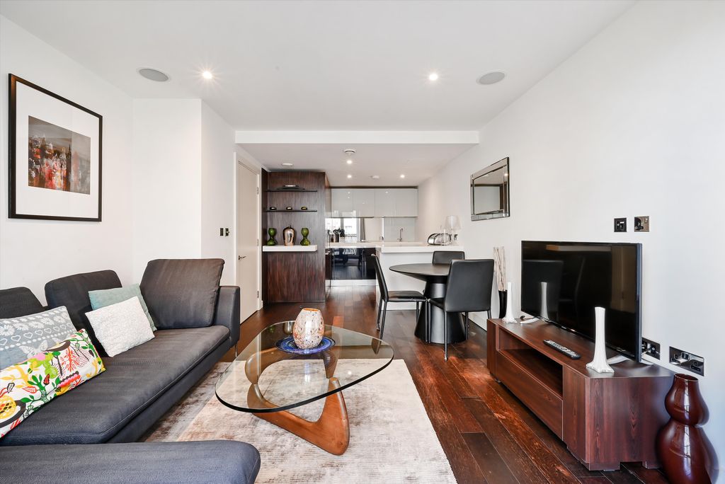 Property photo 2 of 12 Image