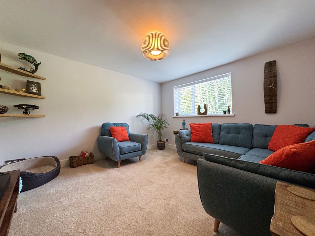 Property photo 3 of 29
