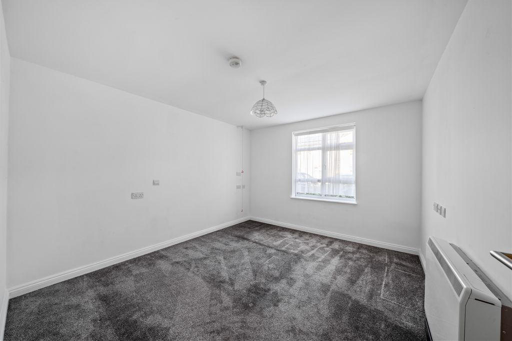 Property photo 2 of 8 Dsc07349