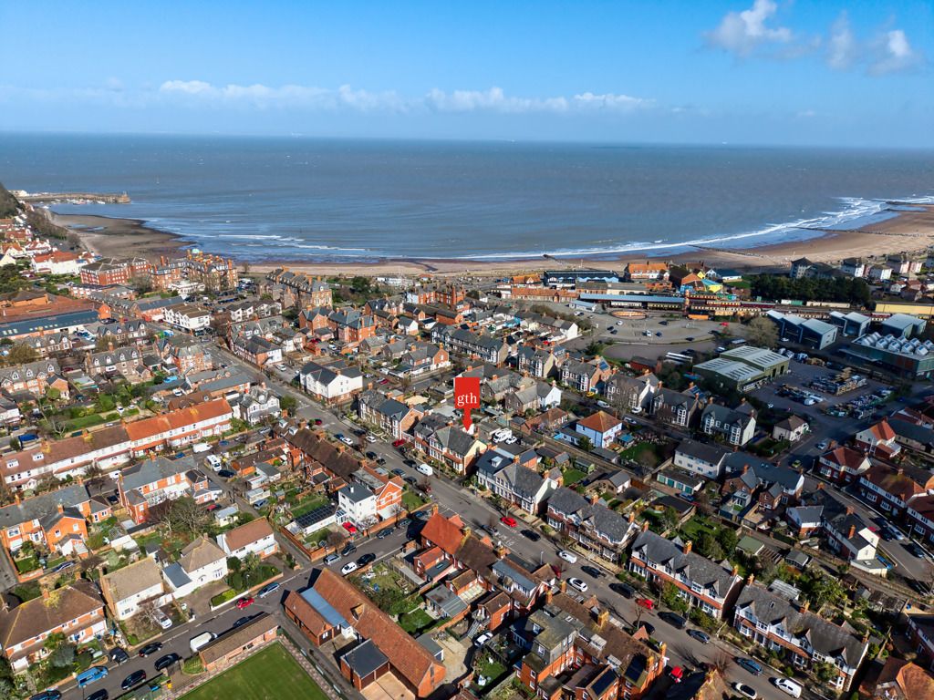 Property photo 3 of 18 Photo 2