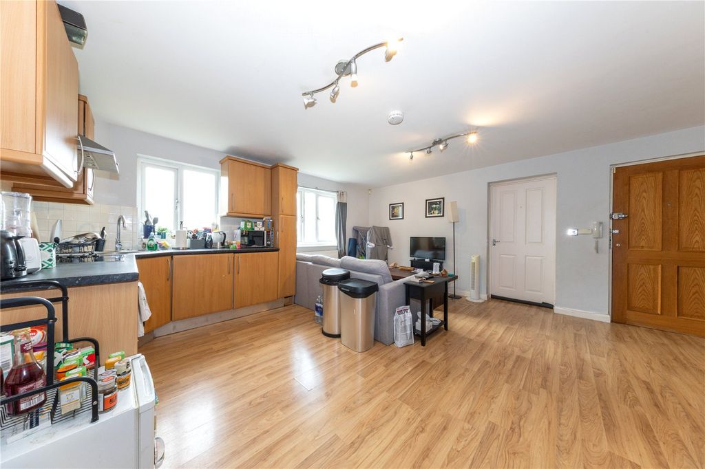 Property photo 3 of 12 Picture No. 05