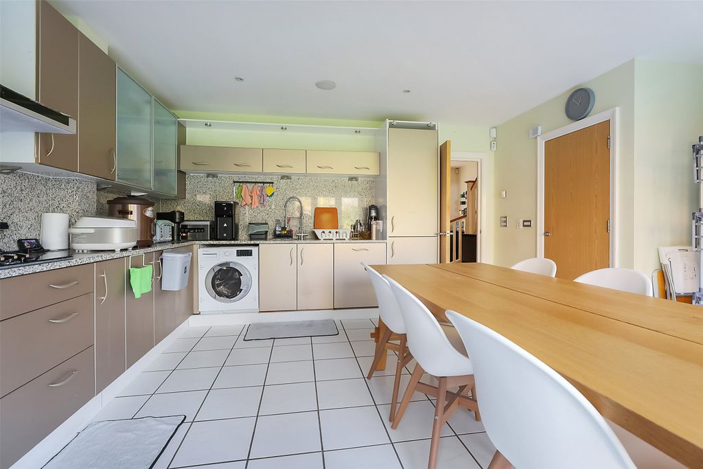 Property photo 3 of 14 Picture No. 26