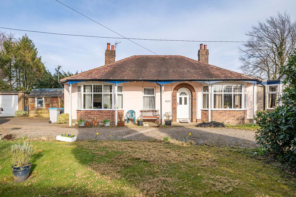 Property photo 1 of 27