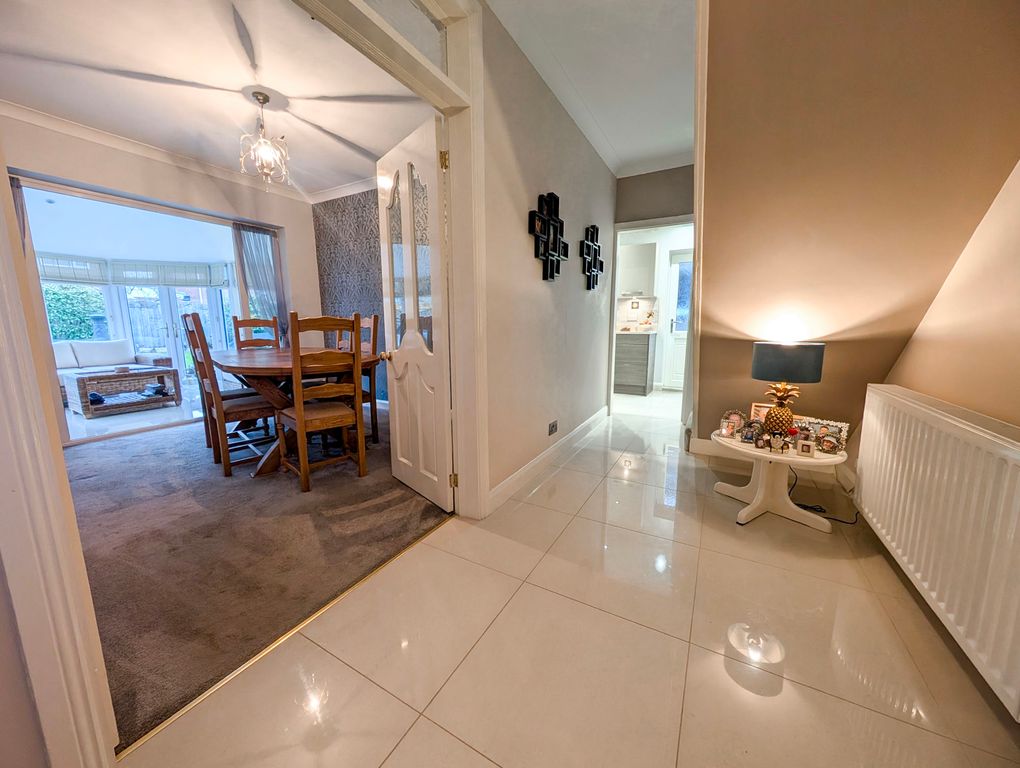 Property photo 2 of 23