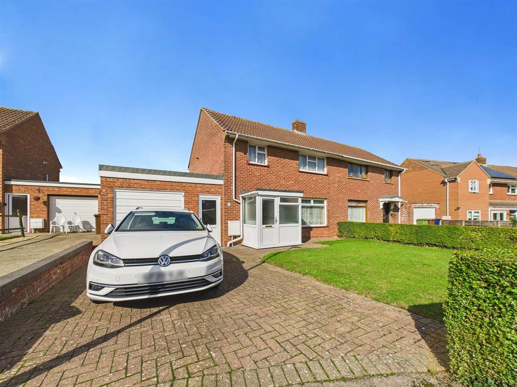 Property photo 1 of 14
